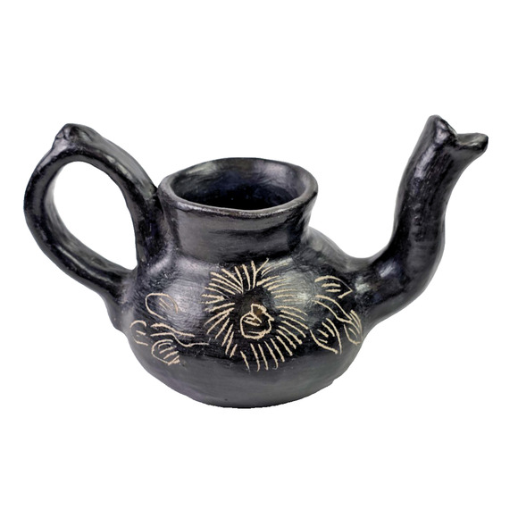 Vintage Quinchamali Chilean Art Pottery Black Teapot Handcrafted Folk Art - Picture 1 of 10